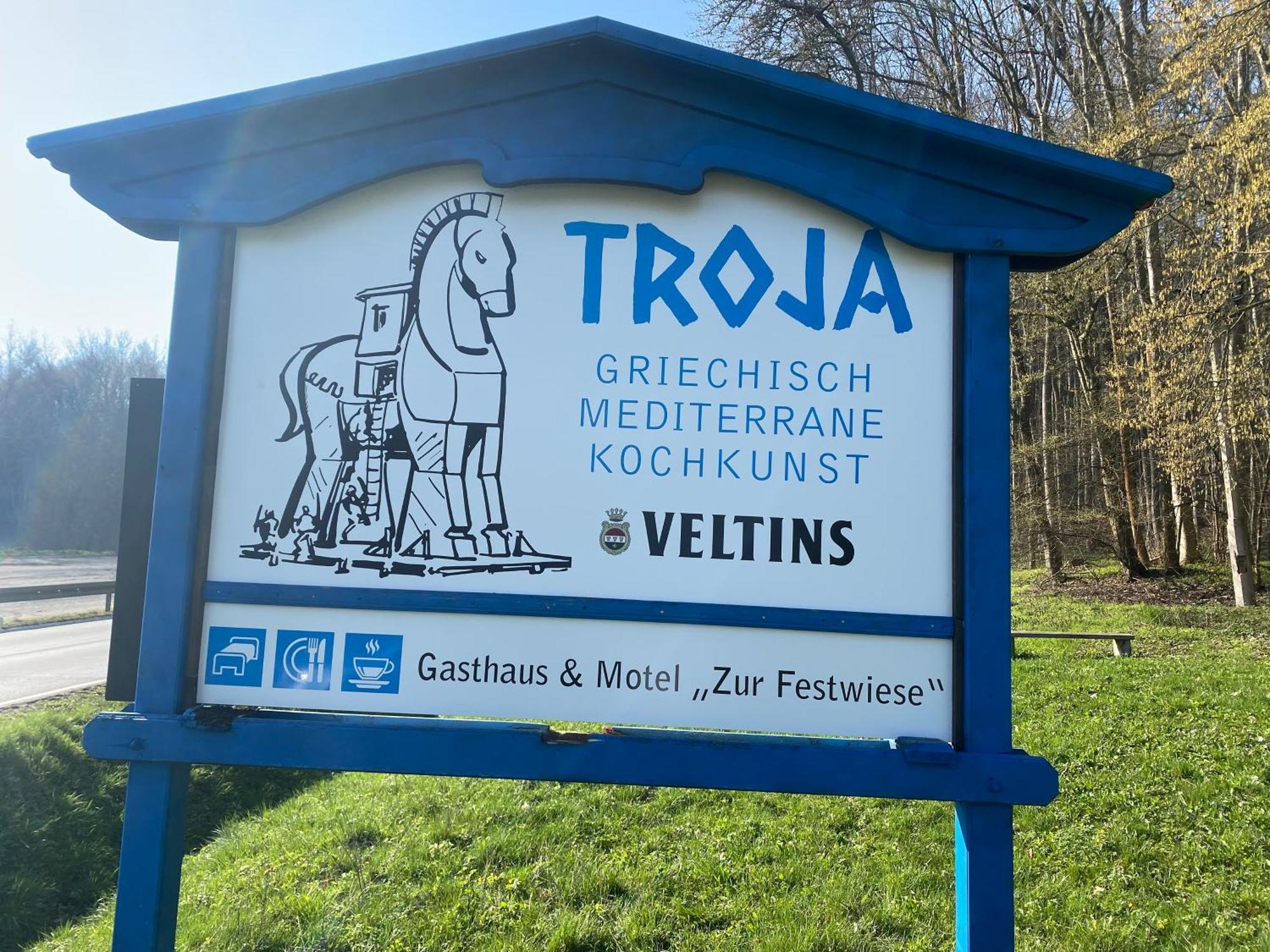 Motel Zur Festwiese Gierstädt Zewnętrze zdjęcie