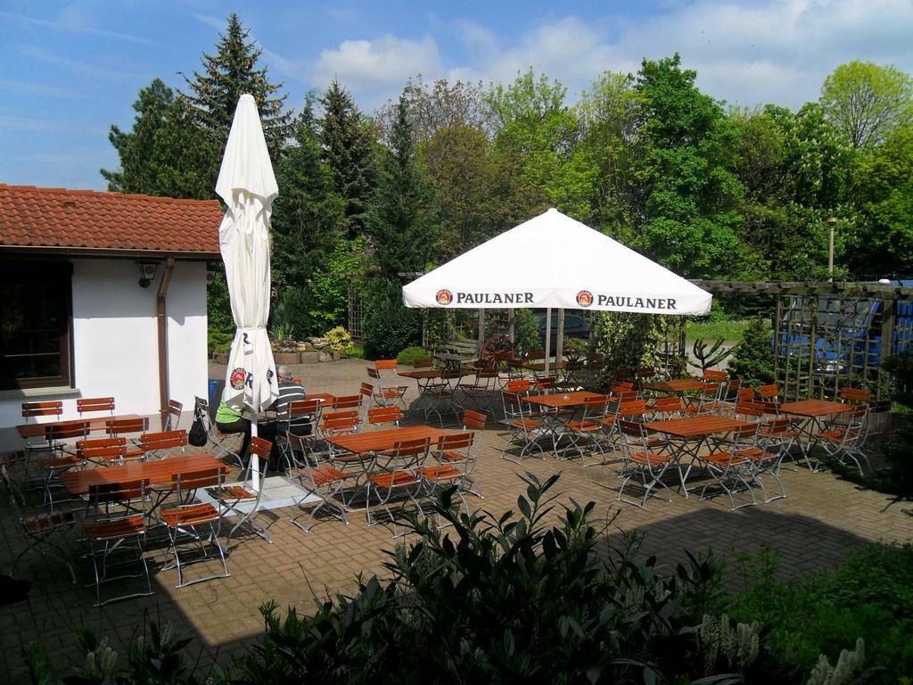 Motel Zur Festwiese Gierstädt Zewnętrze zdjęcie