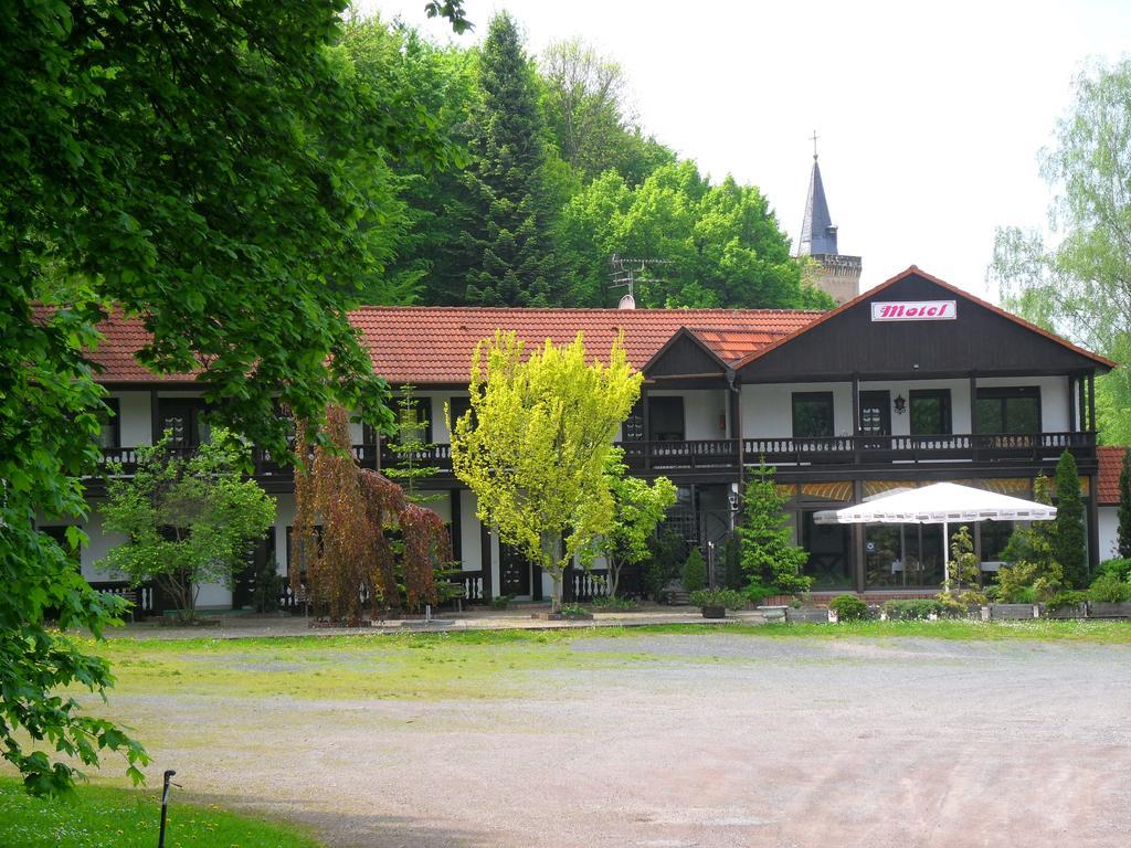 Motel Zur Festwiese Gierstädt Zewnętrze zdjęcie